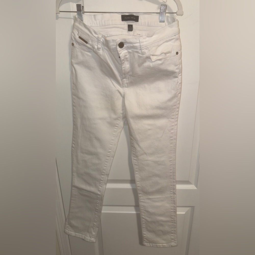 NWOT - Ivanka Trump White Jeans Size 8